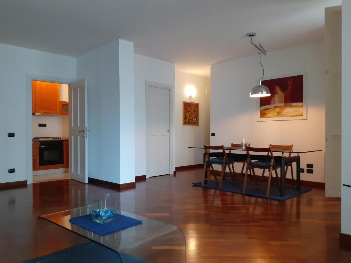 Olimpia Apartment City Center Salerno Luaran gambar