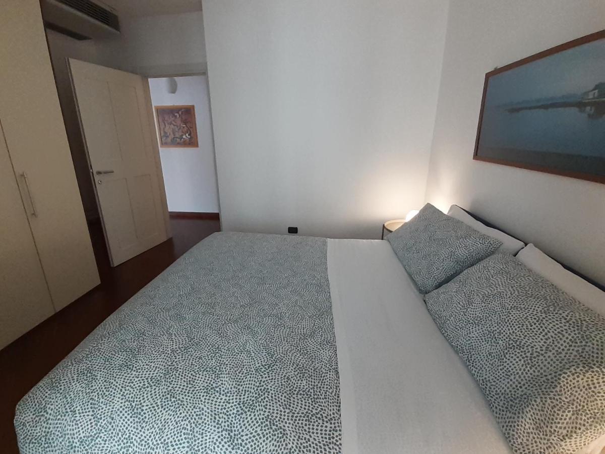 Olimpia Apartment City Center Salerno Luaran gambar